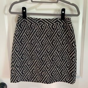 Banana Republic Geometric Black and Tan Size 2 Mini Skirt